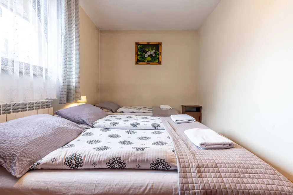 Pokój  trzyosobowy nr:8