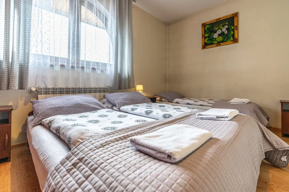 Pokój  trzyosobowy nr:8