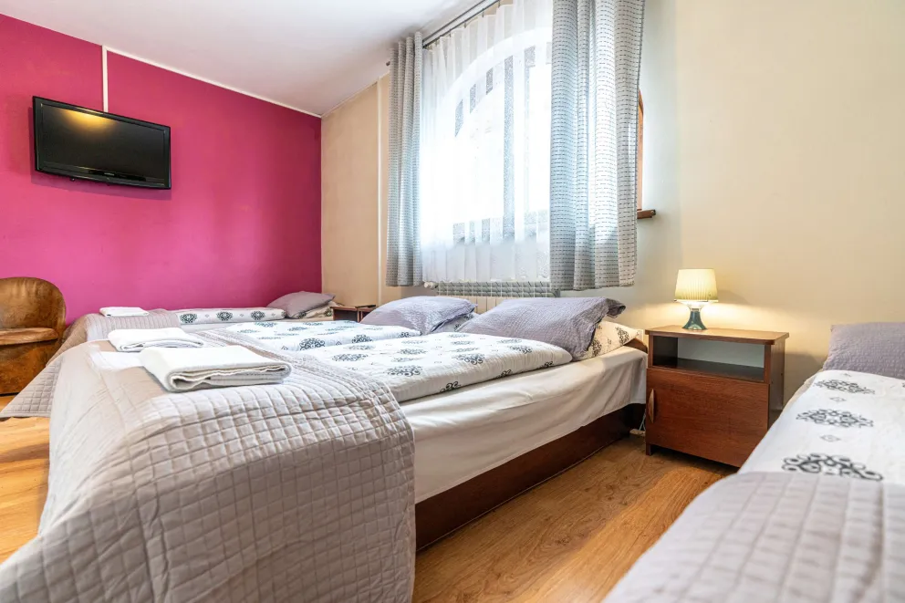 Pokój  trzyosobowy nr:8